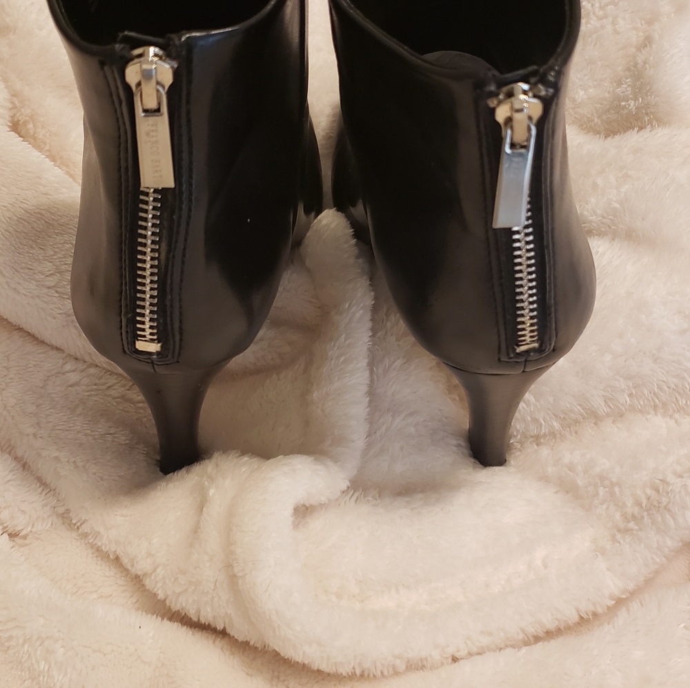 Boots - Picture 2 of 6